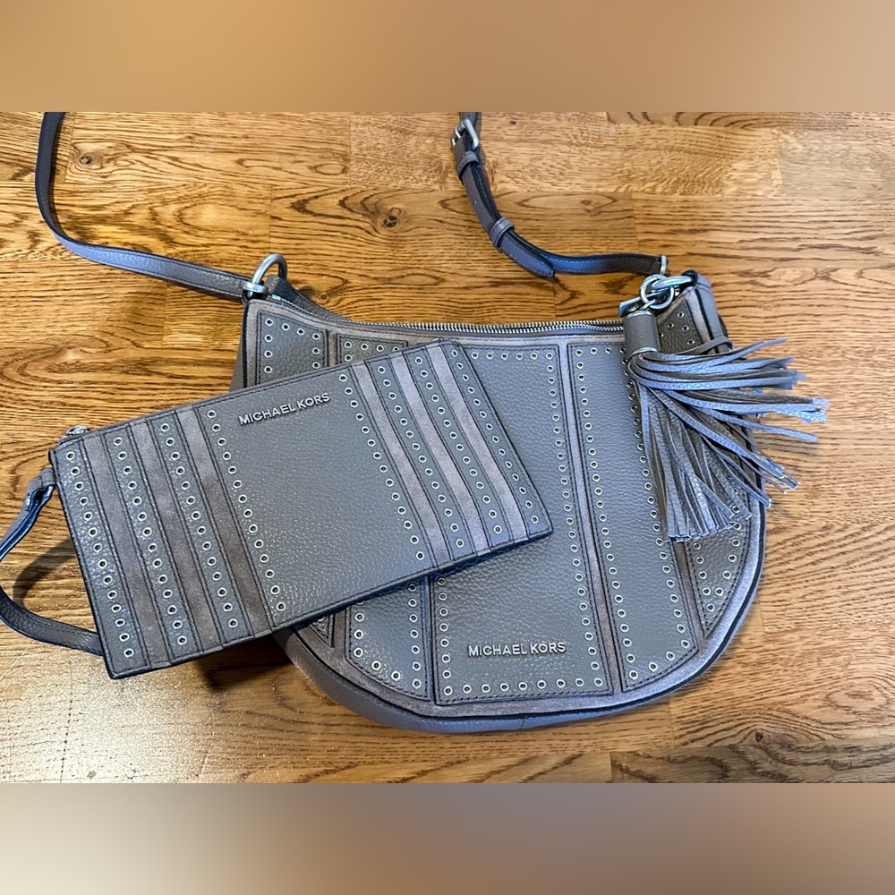 Micheal Kors Mini Grommets Crossbody with matching Wristlet